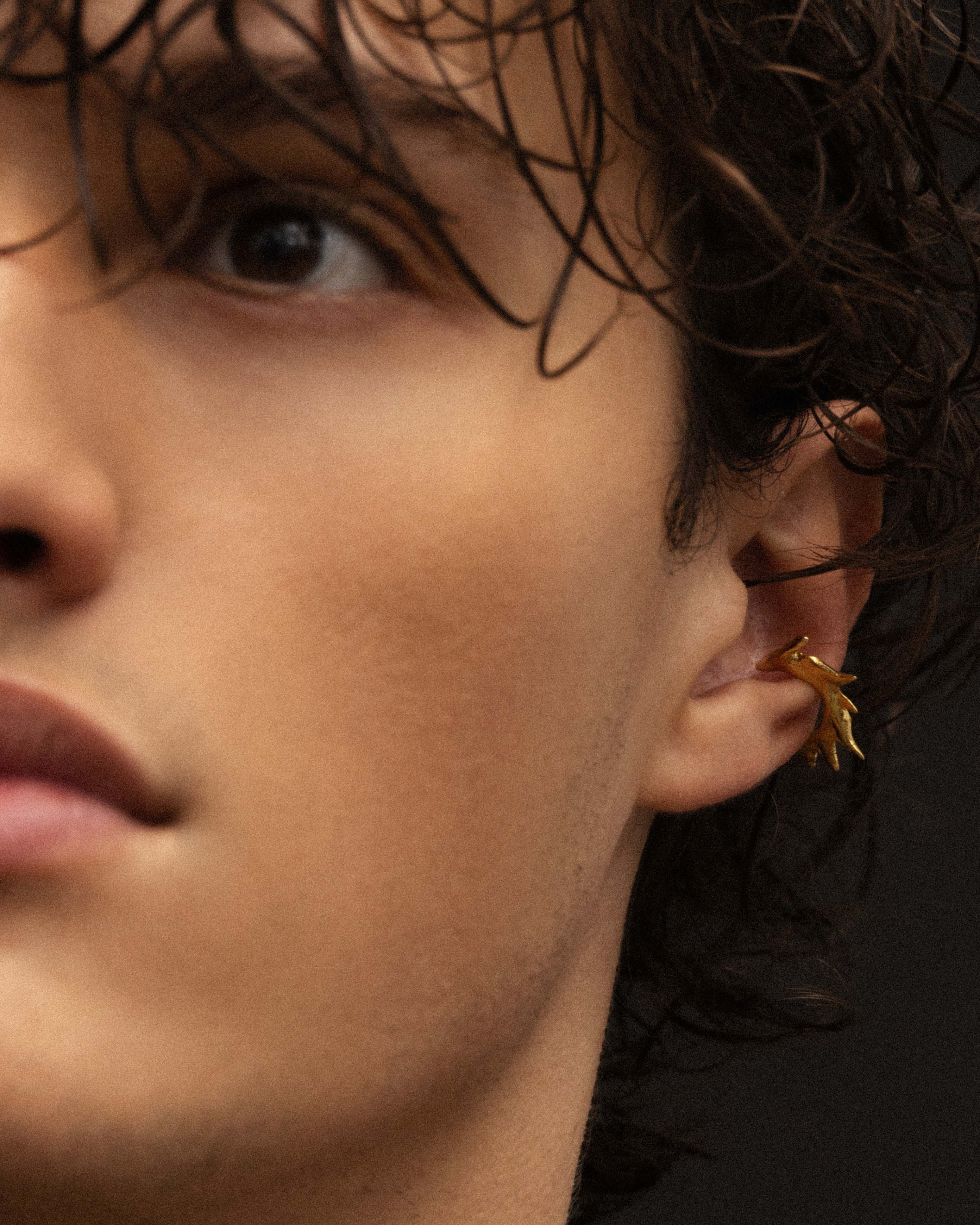 IGNIS EARCUFF GOLD-PLATED